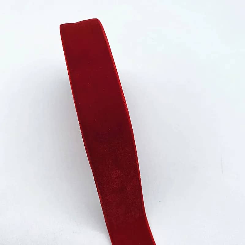 ruban fixation tresse de lit rouge